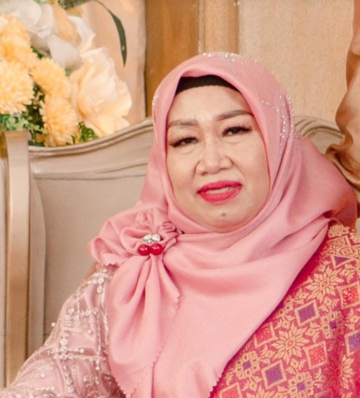 apt. Dra. Syilfia Hasti, M.Farm