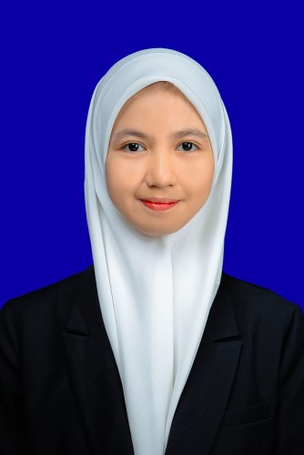 Larasati Arsad, S.Farm